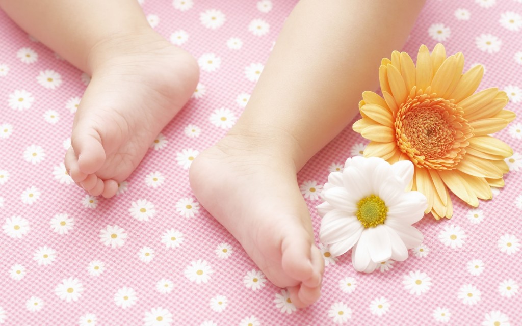 Baby Foot Wallpaper HD