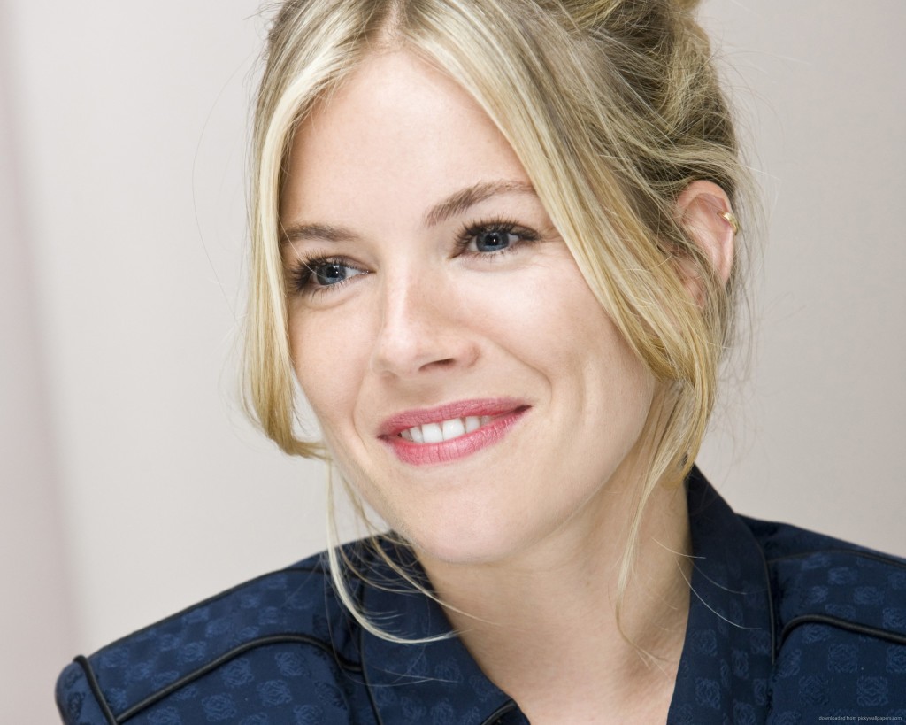 Sienna Miller High Resolution Wallpaper